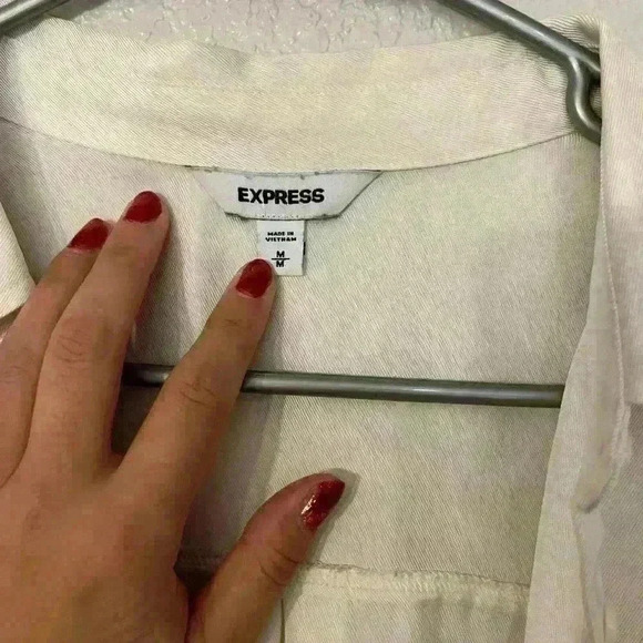 Express button-down shirt - Picture 3 of 5